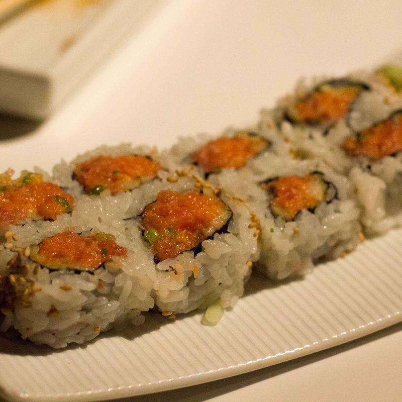 spicy yellowtail roll
